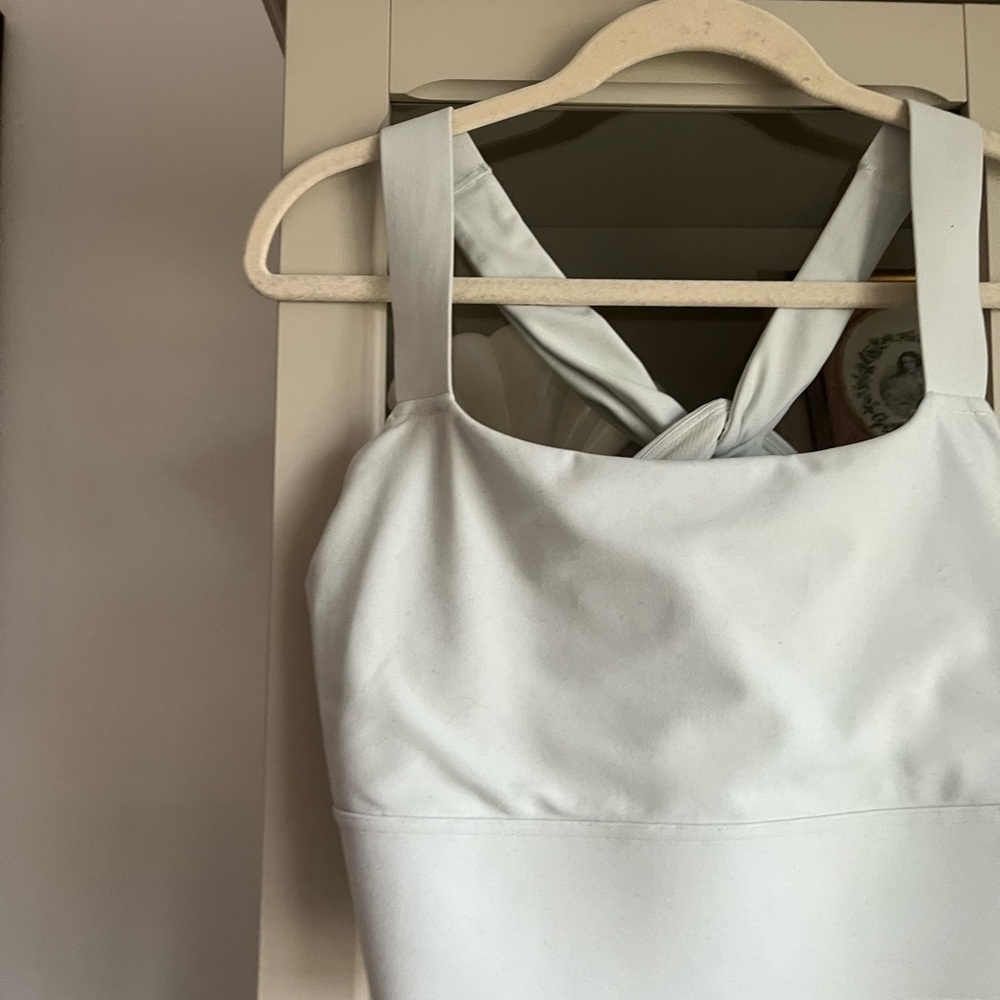 Athleta White Cross-Back Sports Bra